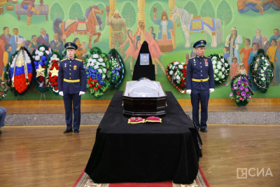 В Верхневилюйском районе похоронили Героя России Алексея Петрова / ЯСИА   