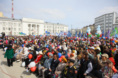 В Якутске отметили Первомай чествованием трудящихся и трудовых династий / Семен Родионов Якутск Якутск Республика Саха (Якутия)
