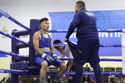 Золото Голиковых, победы Якутска и Усть-Алдана. Завершился чемпионат Якутии по боксу / Дьулустаан Сергеев   