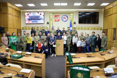 Госнаграды вручили участникам СВО из Якутии в преддверии Дня защитника Отечества / Саина Титова   