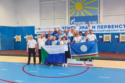 Ветераны СВО из Якутии стали бронзовыми призёрами чемпионата Дальнего Востока по метанию ножа / ЯСИА   