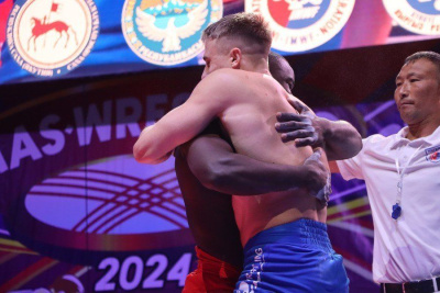 Итоги VI Чемпионата мира по мас-рестлингу среди мужчин и женщин /    