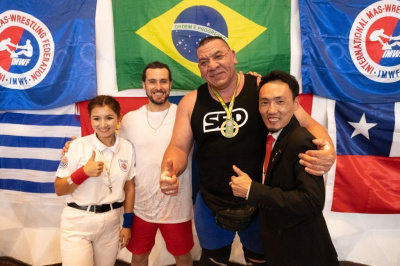 Мануэль Ангулу, Чили: Приглашаю всех друзей в Сантьяго! /    