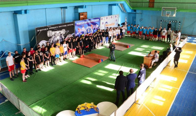 В Мелитополе прошел VII Кубок Украины по мас-рестлингу /    