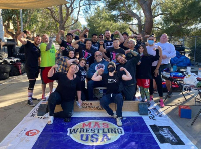 В Лос-Анджелесе началась подготовка к мартовскому турниру по мас-рестлингу /    