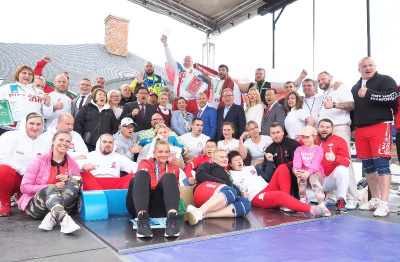 Виктор Колибабчук и Анниина Вааранмаа – абсолютные чемпионы Европы по мас-рестлингу 2019 года /    