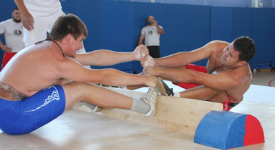 Мас–рестлинг в программе I Фестиваля национальных видов спорта и игр стран СНГ. /    