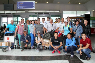 Мас-рестлинг на Центральном бульваре Батуми. /    