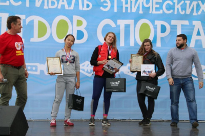 В Москве в честь Дня города проведен турнир по мас-рестлингу. Фото /    