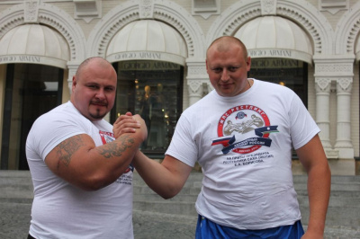 Сильнейшие мас-рестлеры России намерены сразиться на Урале /    