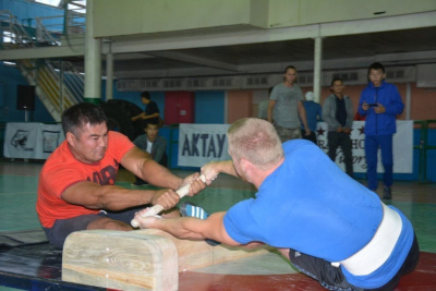 Федерация мас-рестлинга Казахстана осваивает новые территории /    