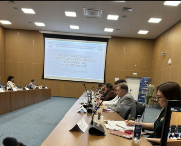 Секретарь СЖР Рафаэль Гусейнов выступил на Международной научно-практической конференции /    