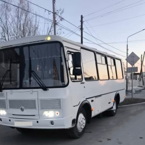 В Якутске должник по алиментам расплатился после ареста его автобуса / ЯСИА   