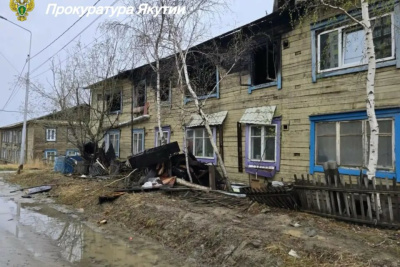 Мужчина погиб, еще один пострадал при пожаре в жилом доме в Якутске / ЯСИА   