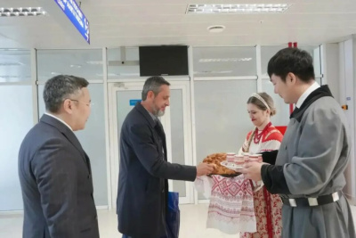 В Якутск прибыл атаман Всероссийского казачьего общества Виталий Кузнецов / ЯСИА   