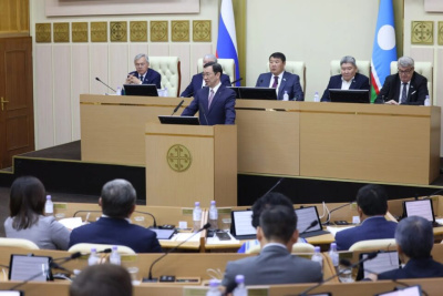 Глава Якутии назвал благополучие семей ключевым критерием работы властей / Семен Родионов   