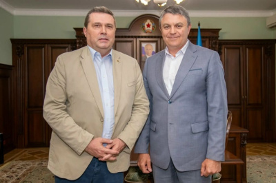Председатель СЖР Владимир Соловьёв встретился с главой ЛНР Леонидом Пасечником /    
