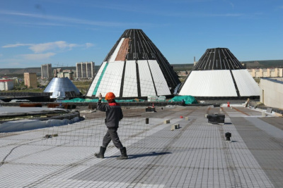 Фото: что на крыше Арктического центра эпоса в Якутске / Нарыйа Пахомова   