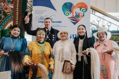 Жены и матери участников СВО из Якутии выступили на женском форуме в Бурятии / ЯСИА   