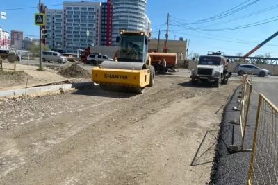 Восемь дорог отремонтируют в Якутске в 2026 году / ЯСИА Якутск Якутск Республика Саха (Якутия)
