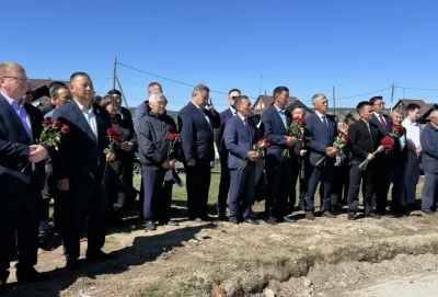 В Якутии почтили память первого президента Михаила Николаева / ЯСИА   