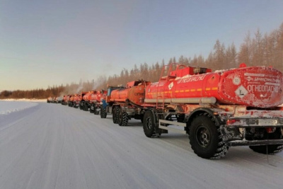 Треть запланированного топлива доставили ГУП «ЖКХ РС(Я)» по зимникам в районы / ЯСИА   
