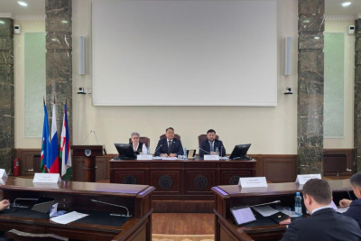 Альберт Семенов: «Якутск от нового закона о местном самоуправлении только выиграет» / ЯСИА   