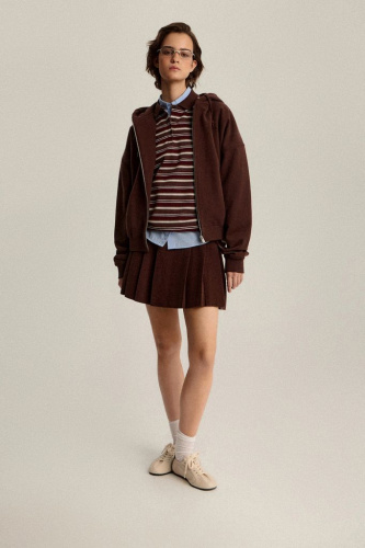 Худи на молнии с вышивкой
