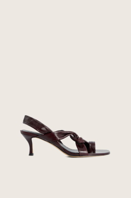 Босоножки с мягкими ремнями