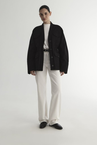 Куртка утепленная с кулиской черного цвета