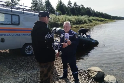 Спасатели Якутии напомнили правила безопасности при сборе дикоросов в лесу / ЯСИА   