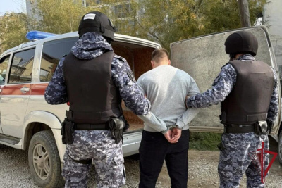 Росгвардейцы в Якутске задержали мужчин, находившихся в федеральном розыске / Семен Родионов Якутск Якутск Республика Саха (Якутия)