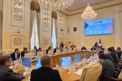 Делегация Беларуси работает в Якутске для развития торгово-экономических связей и поставок спецтехники / ЯСИА Якутск Якутск Республика Саха (Якутия)