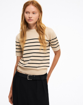 Бежевый джемпер в полоску с коротким рукавом Глория Джинс