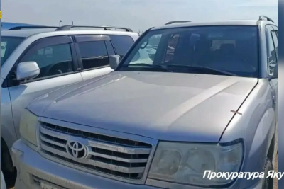 В Якутске у мужчины конфисковали «Тойоту-Ленд-Крузер» за повторное вождение в нетрезвом состоянии / ЯСИА   