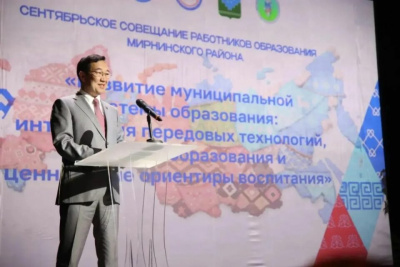 Айсен Николаев: «Опыт Мирнинского района в образовании нужно распространить по всей Якутии» / ЯСИА   