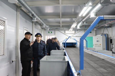 Осужденных трудоустроят на новом мусоросортировочном комплексе в Якутске / ЯСИА   