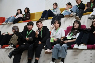 В проекте «КиноМАНиЯ» 57 школьников Якутии создадут короткометражные фильмы / Нарыйа Пахомова   
