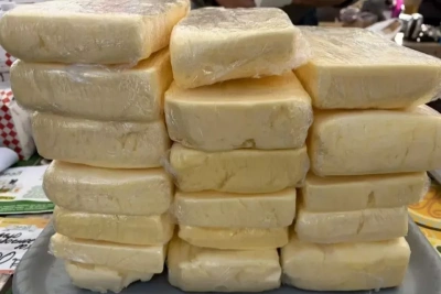 Более 15 тысяч исследований пищевой продукции ежегодно проводят специалисты РЦПТ в Якутии  / ЯСИА   