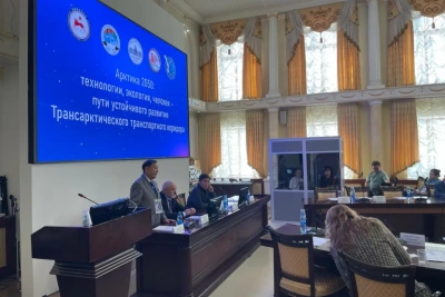 В СВФУ обсудили перспективы развития Арктики и Трансарктического транспортного коридора до 2050 года / Семен Родионов   