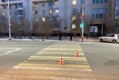 В центре Якутска водитель Toyota Harrier сбил пешеходов / Саина Титова   