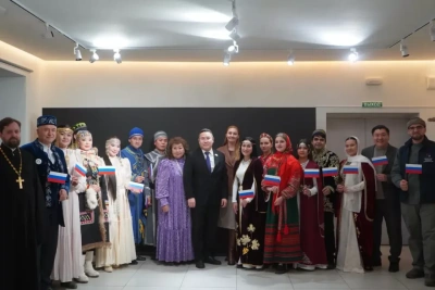 Телемост объединил Москву, Казань, Луганск и Якутск  / ЯСИА   