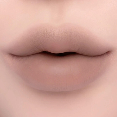 Вельветовый карандаш для губ CLIO Velvet Lip Pencil 14 Hazelnut Taupe