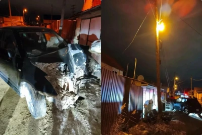 Водитель наехал на опору ЛЭП и оставил часть Якутска без света / ЯСИА   