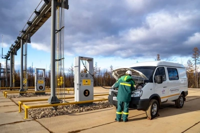 «Роснефть» построила на Среднеботуобинском месторождении газозаправочную станцию для спецтехники / ЯСИА   