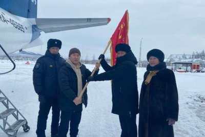 Момский район Якутии принял эстафету Знамени Победы / ЯСИА   