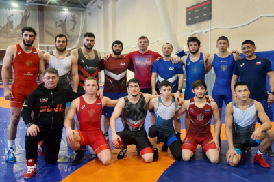 Якутянин Александр Андреев выступит в первенстве Европы по греко-римской борьбе / Дьулустаан Сергеев   