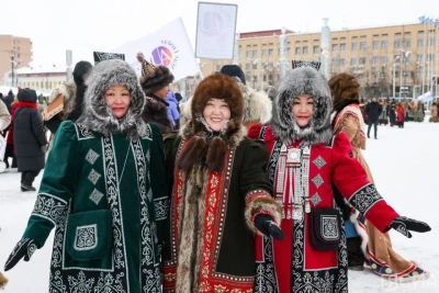 В Якутске состоялось шествие народных мастеров в национальных костюмах / Алина Мурукова Якутск Якутск Республика Саха (Якутия)