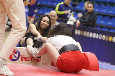 В Якутске провели турнир по мас-рестлингу в честь Международного женского дня / Дьулустаан Сергеев Якутск Якутск Республика Саха (Якутия)