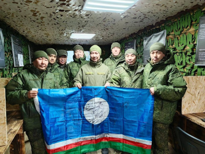 Айсен Николаев в зоне СВО встретился с военнослужащими из Якутии / ЯСИА   